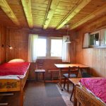 Grösseres Schlafzimmer unten (14 m2)
