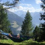 Blick aus der Hängematte, runter ins Tal